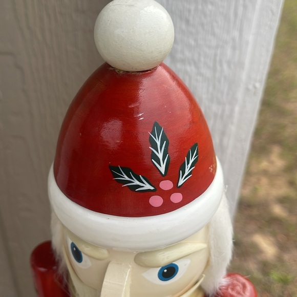 Nutcracker - Picture 4 of 5